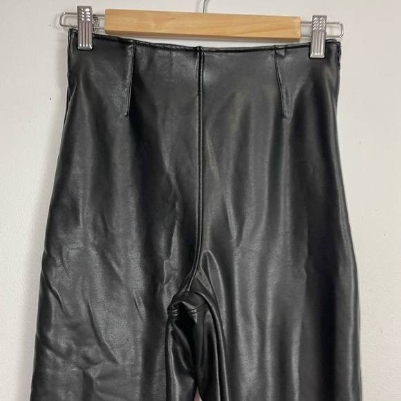 Abercrombie & Fitch Pants Womens Size Small Black Vegan Faux Leather Skinny Leg - Picture 4 of 13